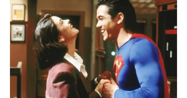 «Лоис и Кларк: Новые приключения Супермена» (Lois & Clark: The New Adventures of Superman) - кадр 3