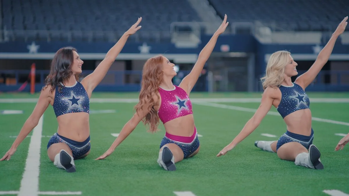 «Любимицы Америки: Чирлидеры Dallas Cowboys» (America’s Sweethearts: Dallas Cowboys Cheerleaders) - кадр 5