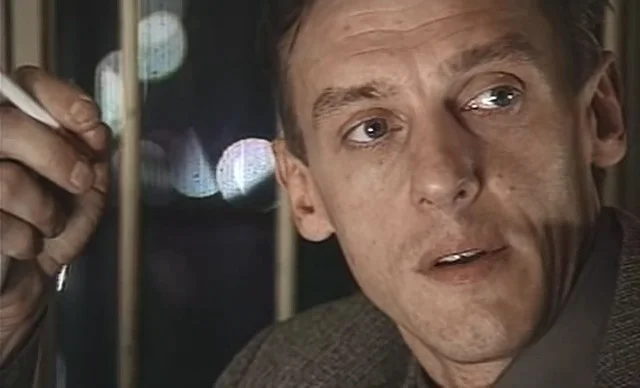 «Улицы разбитых фонарей» - кадр 4