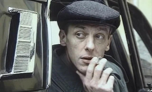 «Улицы разбитых фонарей» - кадр 7