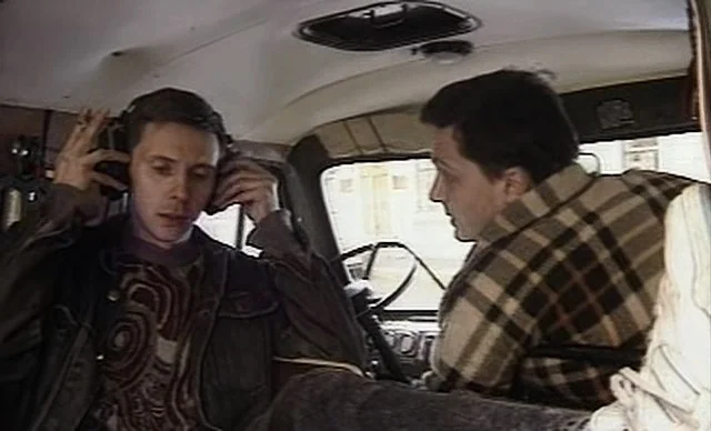 «Улицы разбитых фонарей» - кадр 10