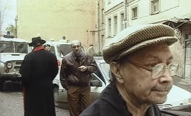 «Улицы разбитых фонарей» - кадр 8