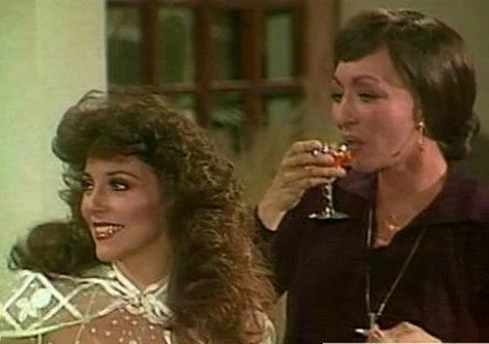 «Богатые тоже плачут» (Los ricos también lloran) - кадр 1