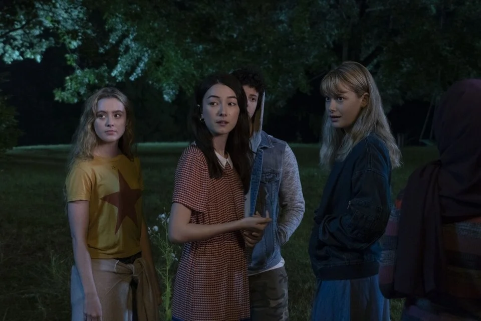«Общество» (The Society) - кадр 1