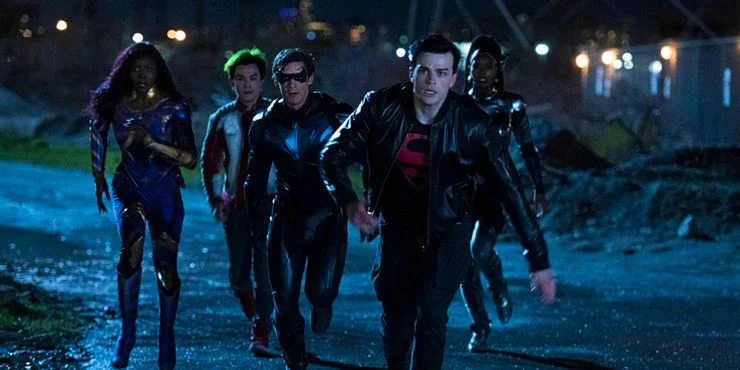 «Титаны» (Titans) - кадр 1