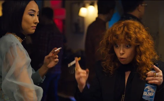 «Жизни матрёшки» / «Матрёшка» (Russian Doll) - кадр 12