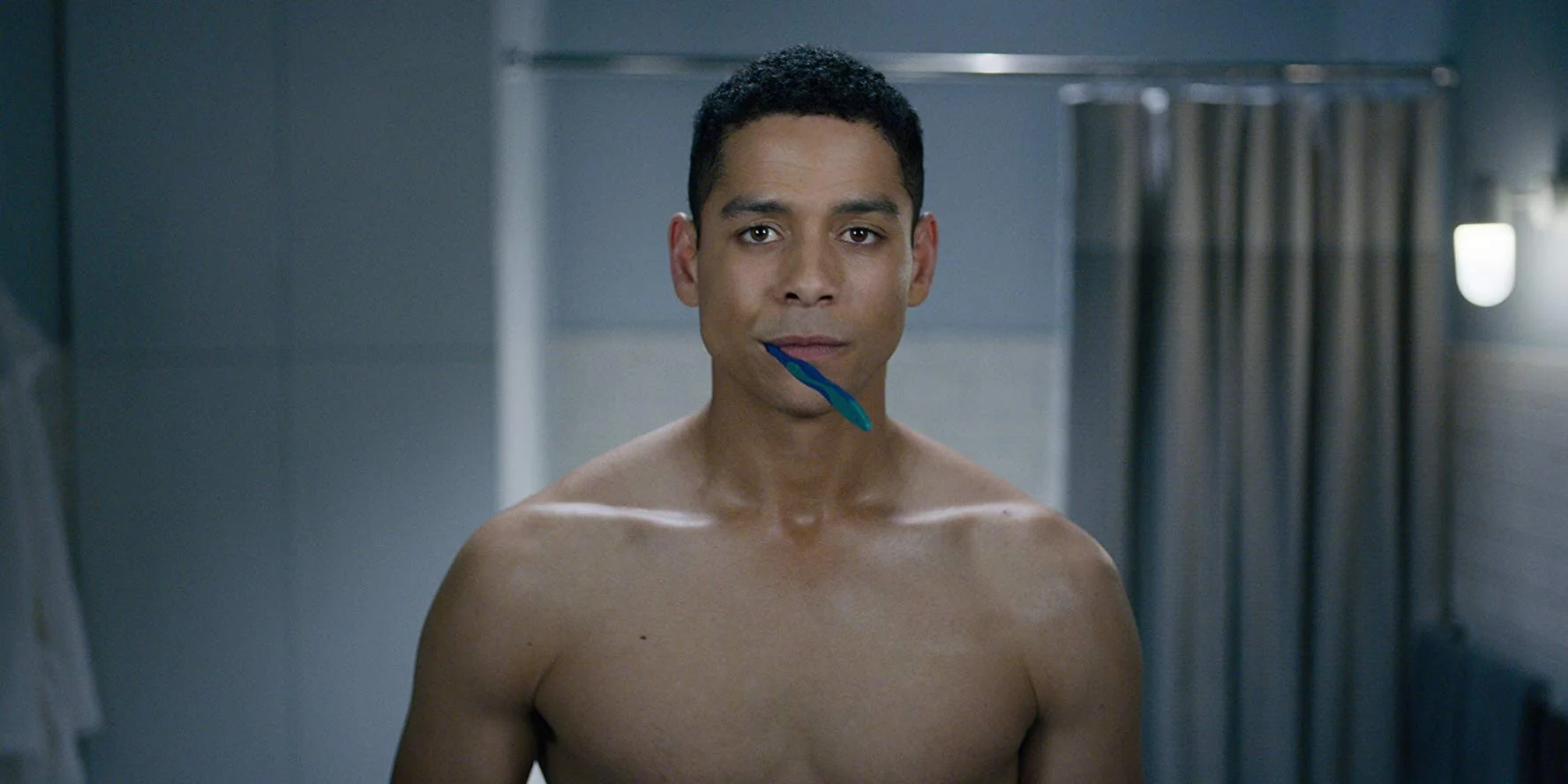 «Жизни матрёшки» / «Матрёшка» (Russian Doll) - кадр 2