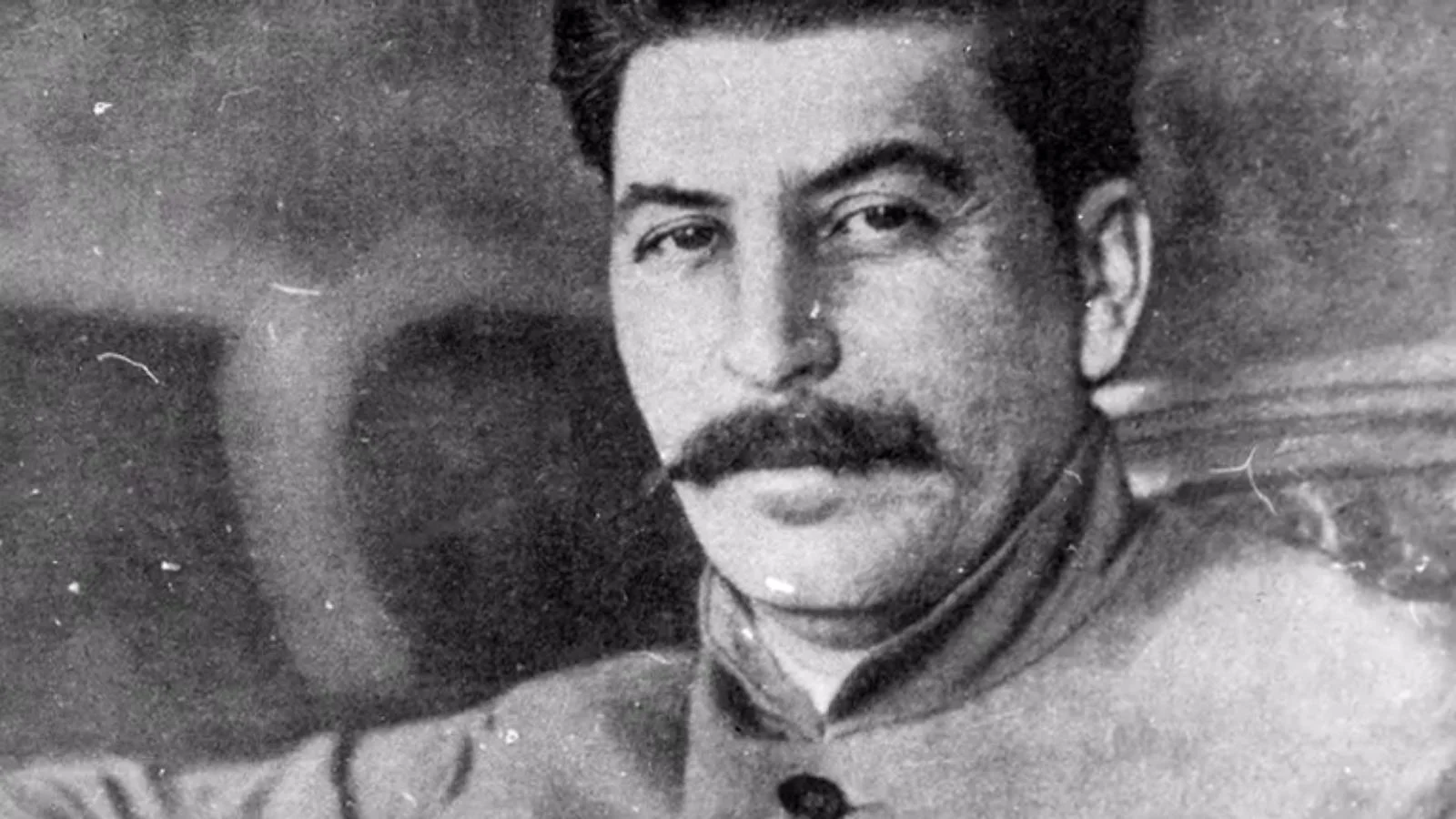 «Как стать тираном» (How to Become a Tyrant) - кадр 3