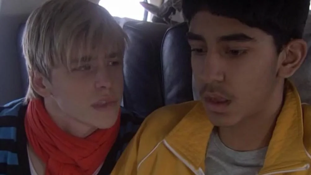 «Молокососы» (Skins) - кадр 1