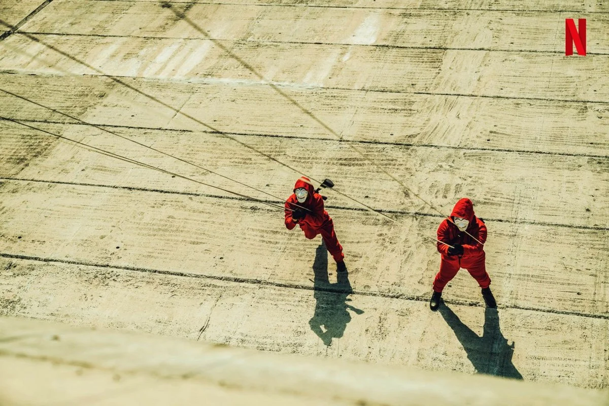 «Бумажный дом: Корея» (Jongiui jip: gongdonggyeongjeguyeok) - кадр 3