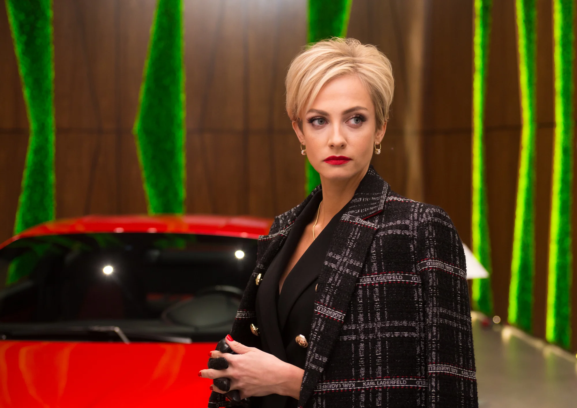 «Жизнь по вызову» - кадр 2