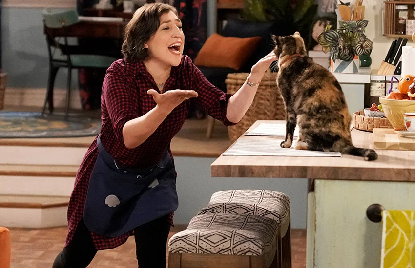 «Зовите меня Кэт» (Call Me Kat) - кадр 8