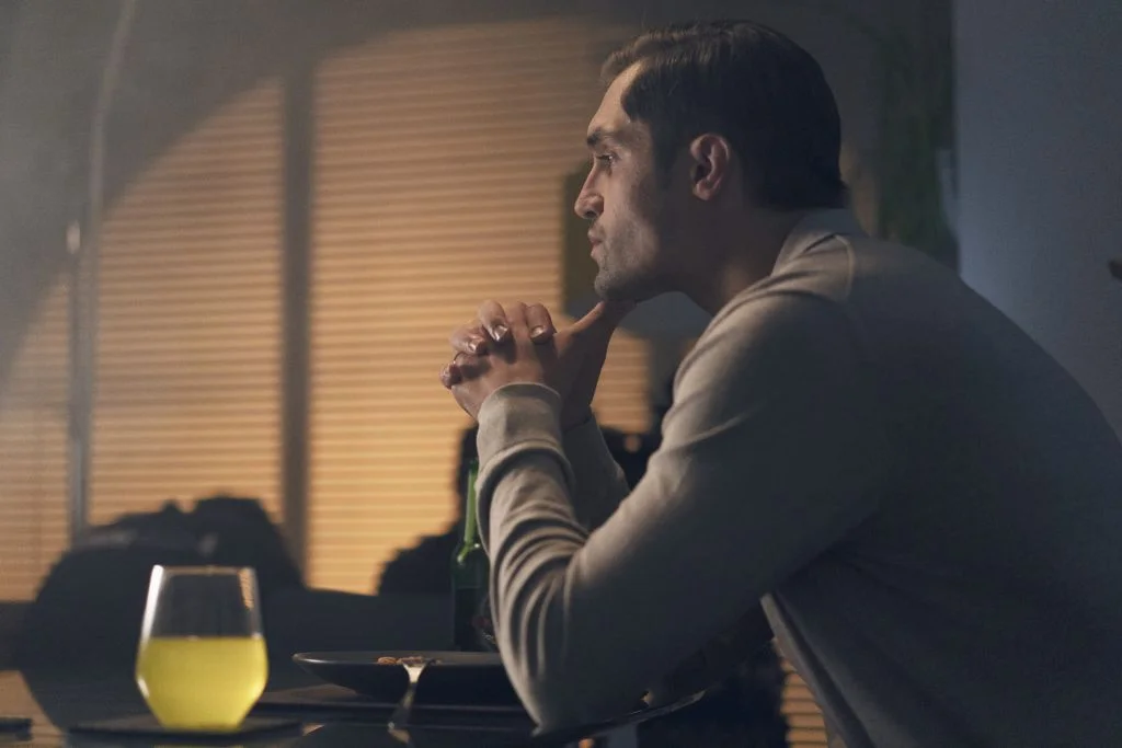 «Час дьявола» (The Devil's Hour) - кадр 3