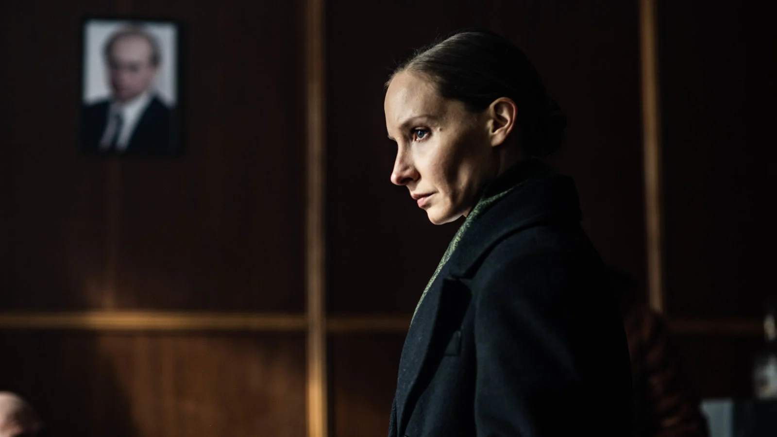 «Женщина, которая умеет хранить тайны» / «Русские» - кадр 4