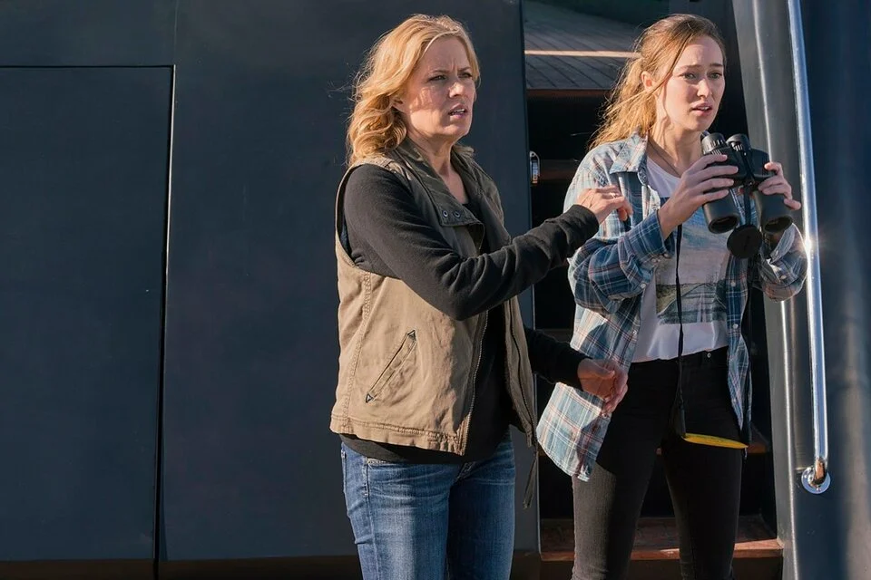 «Бойтесь ходячих мертвецов» (Fear the Walking Dead) - кадр 1